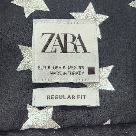 Zara Star Print Long Sleeve Button-Down Blouse Small
Lot I - Picture 5 of 7